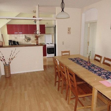 Sehr schöne 4 Raum Maisonette-Fewo mit 110qm + Balkon + zentral&preiswert - T7 Dresden Exterior foto