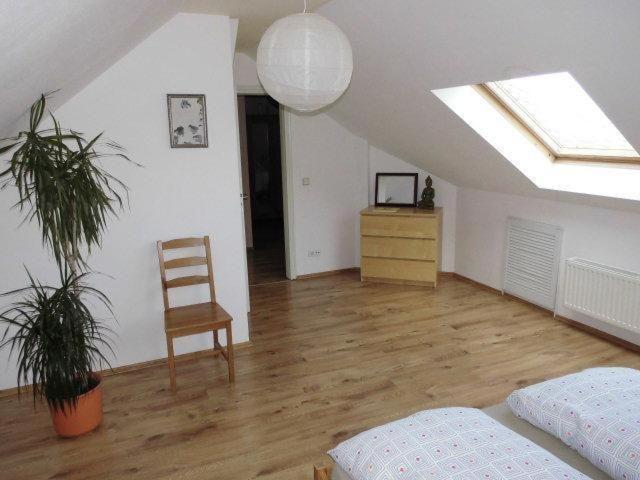 Sehr schöne 4 Raum Maisonette-Fewo mit 110qm + Balkon + zentral&preiswert - T7 Dresden Exterior foto