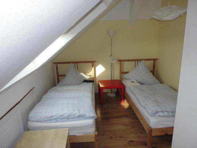 Sehr schöne 4 Raum Maisonette-Fewo mit 110qm + Balkon + zentral&preiswert - T7 Dresden Exterior foto